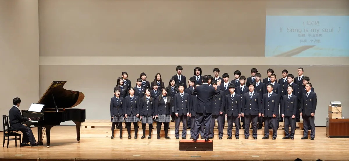 合唱コンクールの舞台