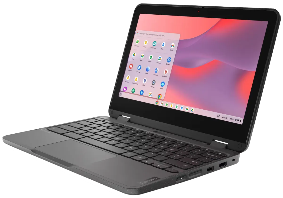1人1台貸与されるChromebookを使う生徒